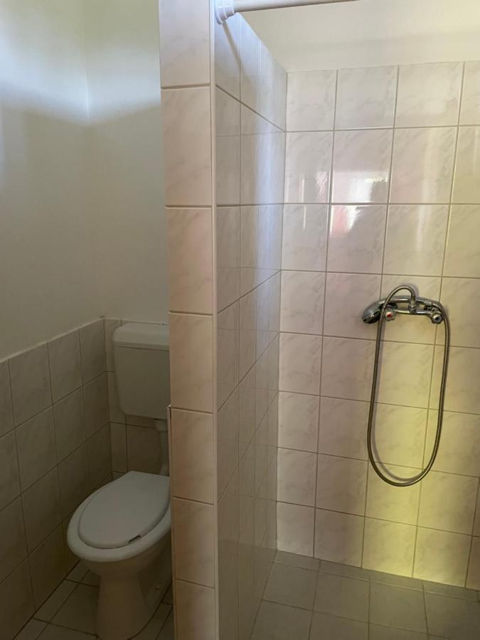 Zsuzsa Apartman Lägenhet Poroszló Exteriör bild
